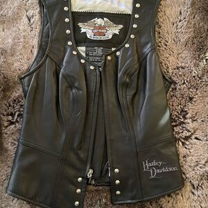 Harley Davidson Women’s Black Leather Zipper Vest Embroidered Studded XS